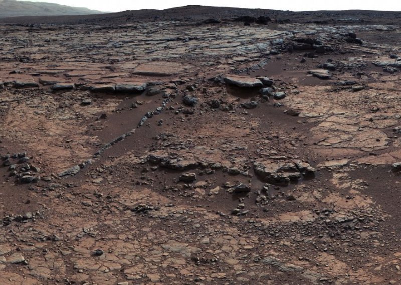 Mars nije imao dovoljno CO2 kako bi zadržao tekuću vodu na sebi