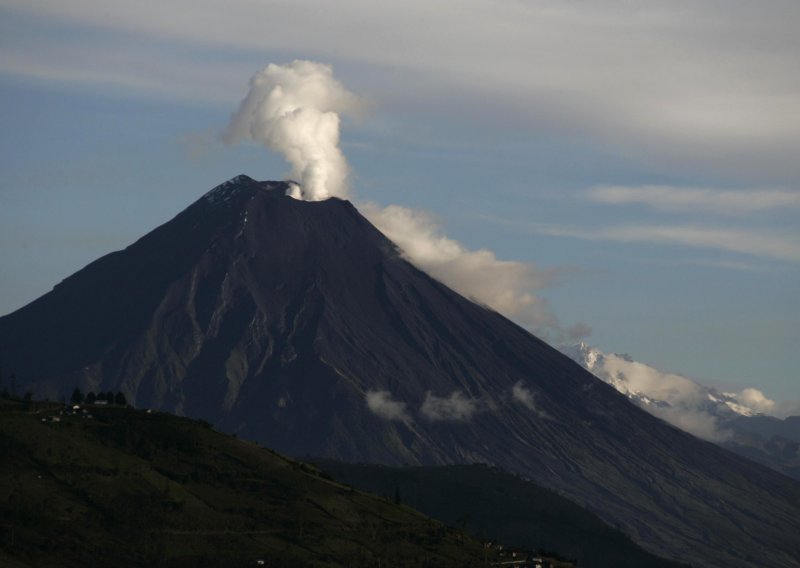 Probudio se vulkan ubojica u Kolumbiji