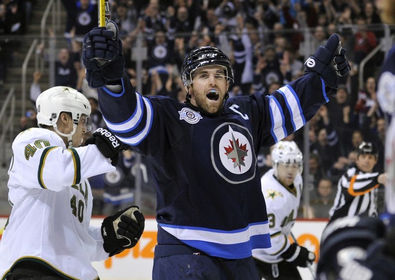 Winnipeg zaustavio Dallas, Selänne zabio 660. gol u NHL karijeri