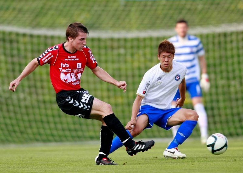 Inoha zaigrao za Kobe, Hajduk ostao bez odštete