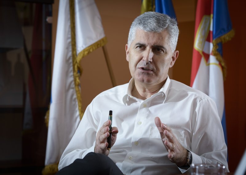 Na sastanak vodstva HDZ-a dolazi i Dragan Čović