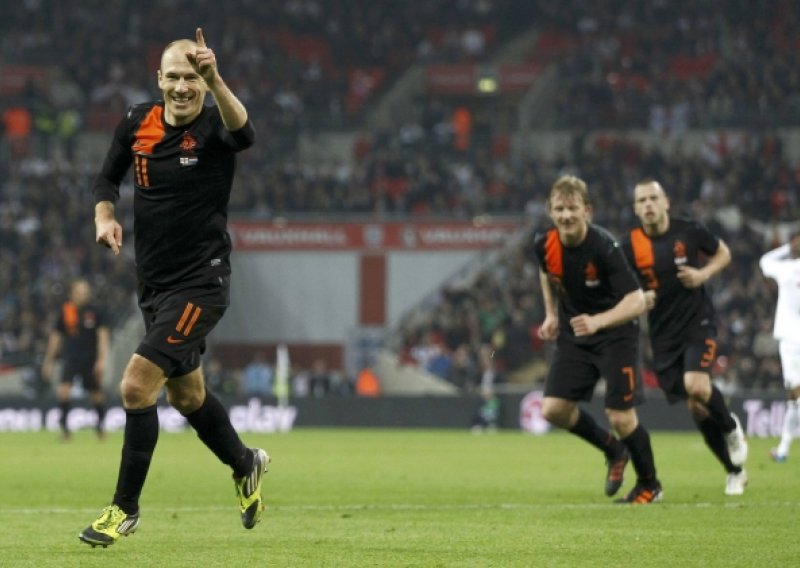 Wembley ponovno gledao poraz Engleza