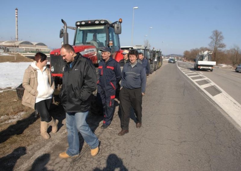 Policija spriječila proboj traktora prema Zagrebu