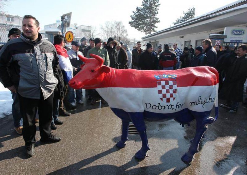 'Ako Dukat ne odustane blokirat ćemo mu kamione'