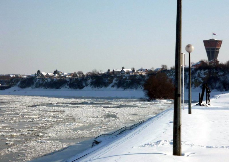 Dunav će se uskoro zalediti od obale do obale