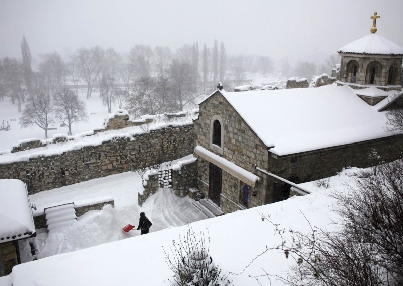 Snijeg zameo Srbiju i Bosnu i Hercegovinu