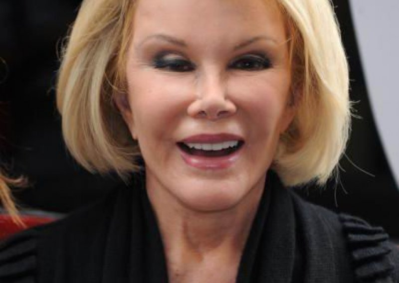 Joan Rivers je imala 734 plastične operacije?