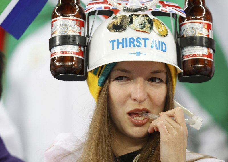 FIFA želi alkohol na tribinama