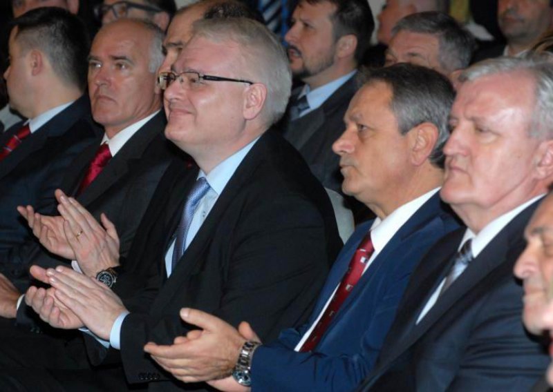 Josipovic says Vukovar marking holiday of confidence, peace and justice