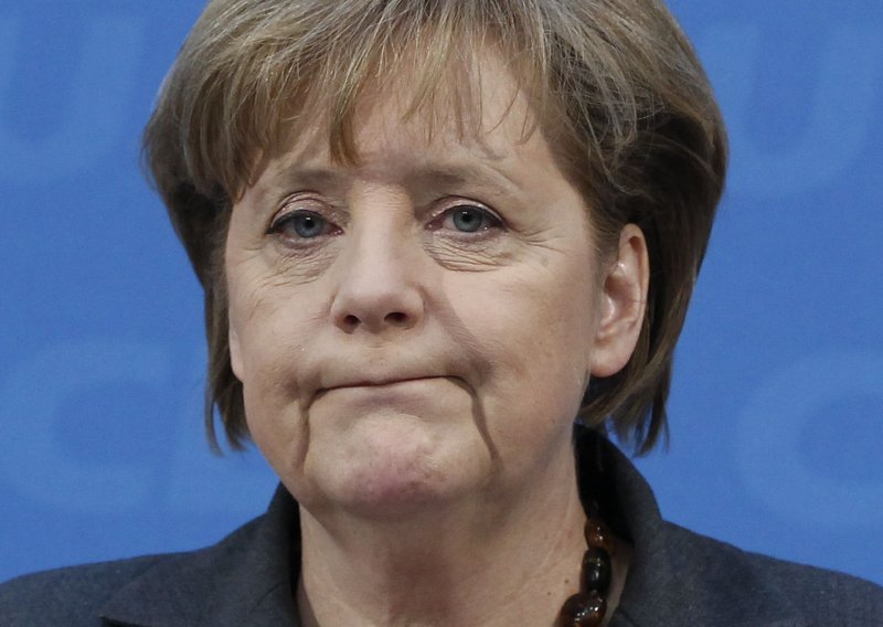 Prašina Fukushime na ramenima frau Merkel
