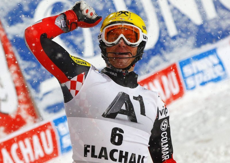 Kostelic wins slalom in Flachau