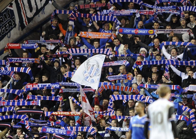 Škotska želi stajaća mjesta na stadionima