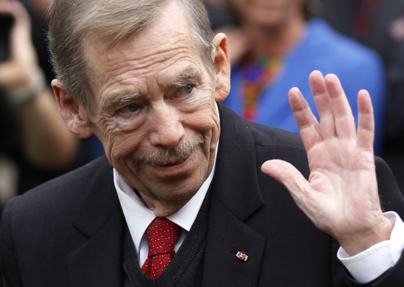 Kosor extends condolence on Havel's death