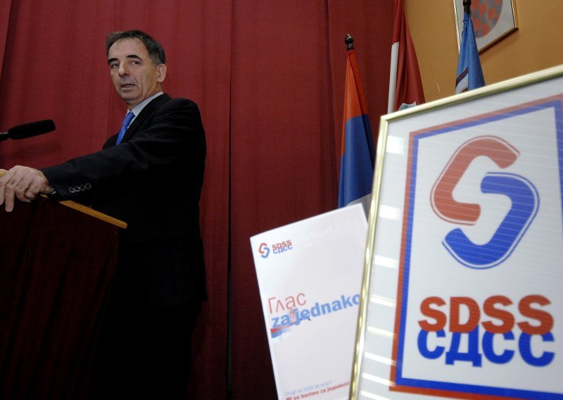 Pupovac i Dodik pozvali Srbe na izbore