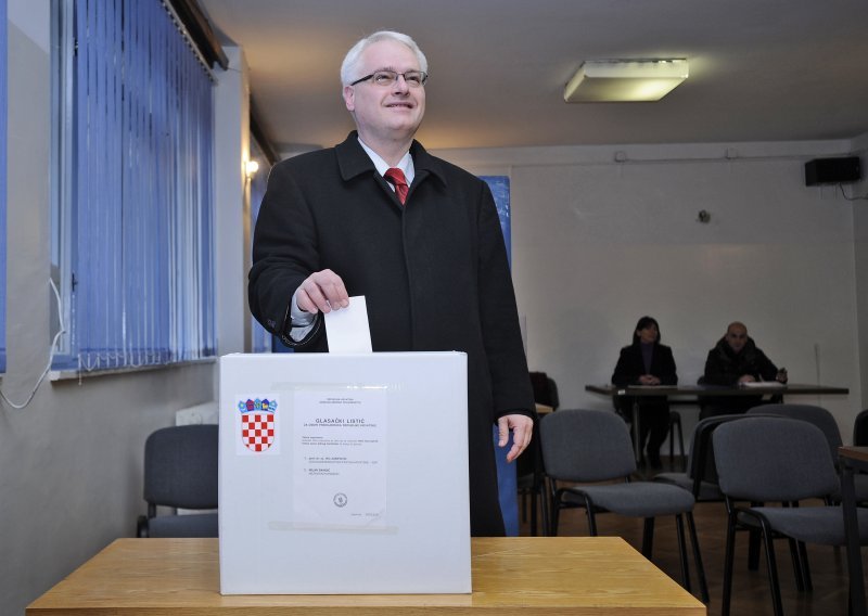 President, Prime Minister and opposition leader cast their vote