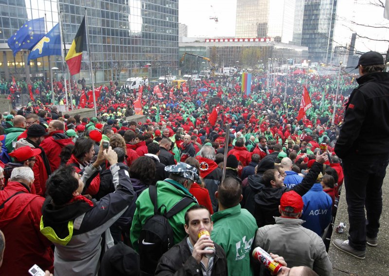 Deseci tisuća prosvjednika na ulicama Bruxellesa