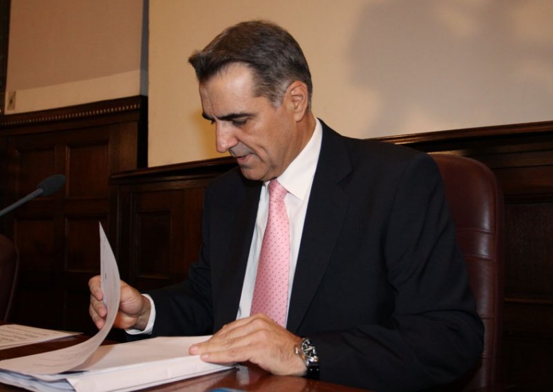 HGK says lack of reforms hampering economic recovery