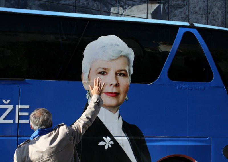 Ovako to izgleda u autobusu s Kerumom i Kosor