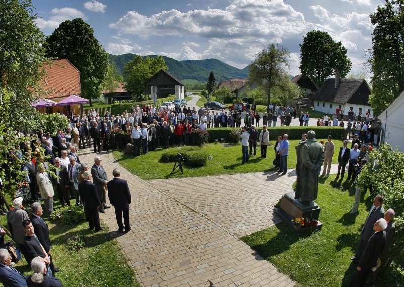 Pijani vozač okomio se na 'Titovu' ogradu