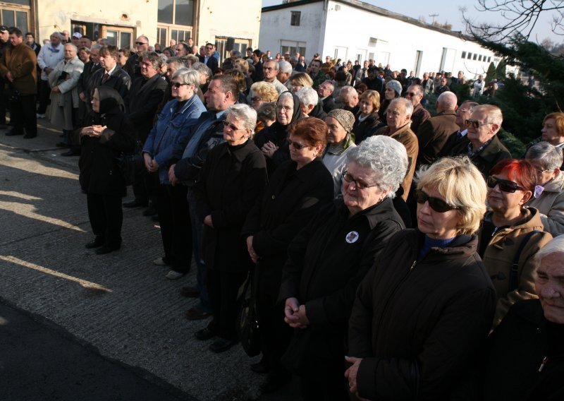Commemoration held for Serb-run detention camp victims