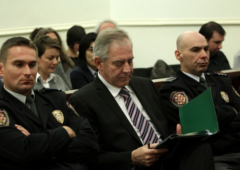 Defence wants to interrogate govt., parliament, HDZ, coalition officials