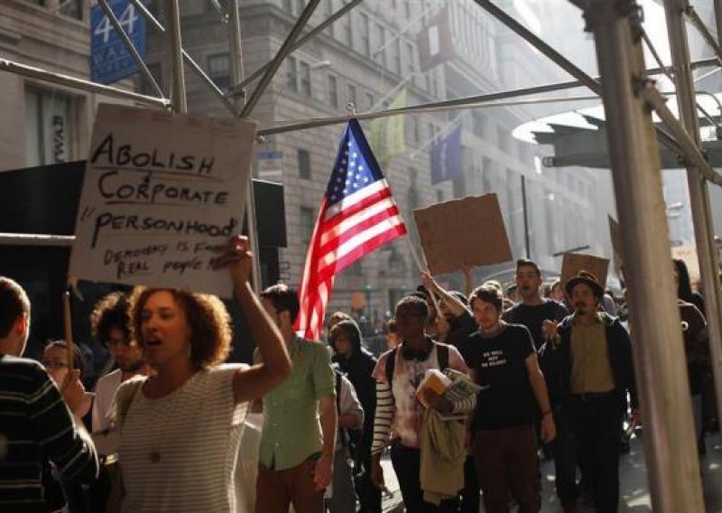 Prosvjednici kampiraju na okupiranom Wall Streetu