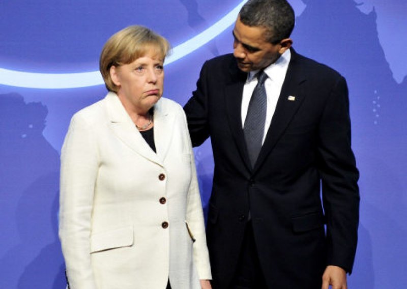 Obama i Merkel razgovarali o krizi u eurozoni