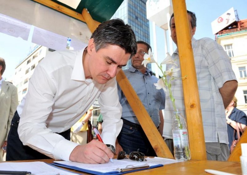 Milanović potpisao za raspisivanje referenduma