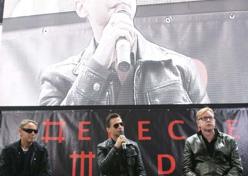 Planule karte za prve redove Depeche Modea