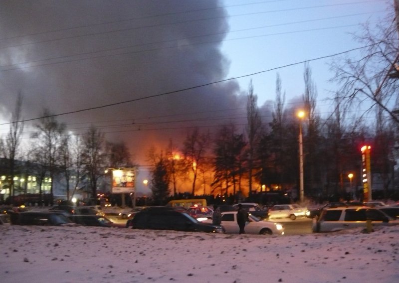 Dvoje poginulih u eksploziji u trgovačkom centru u Rusiji
