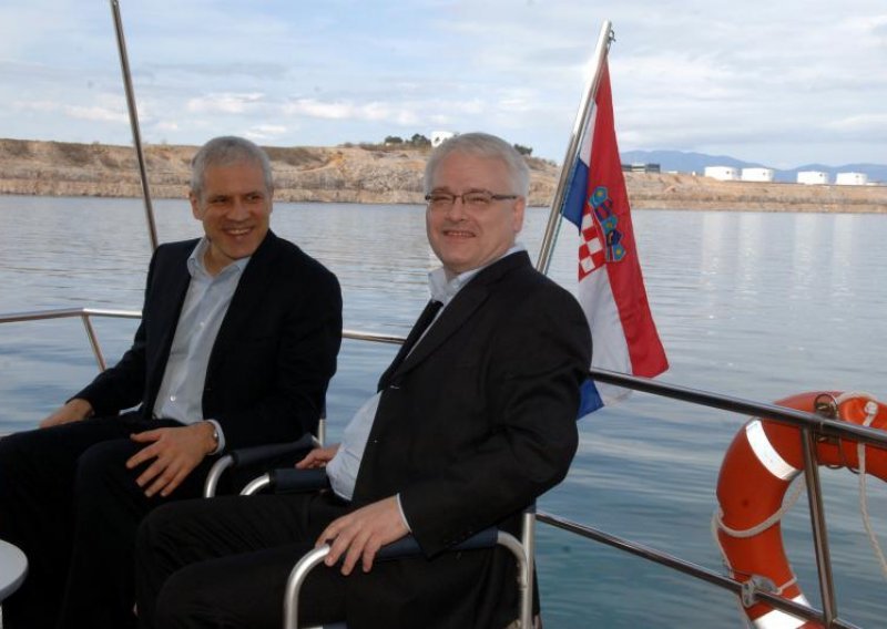 Josipović će se u petak susresti s Tadićem