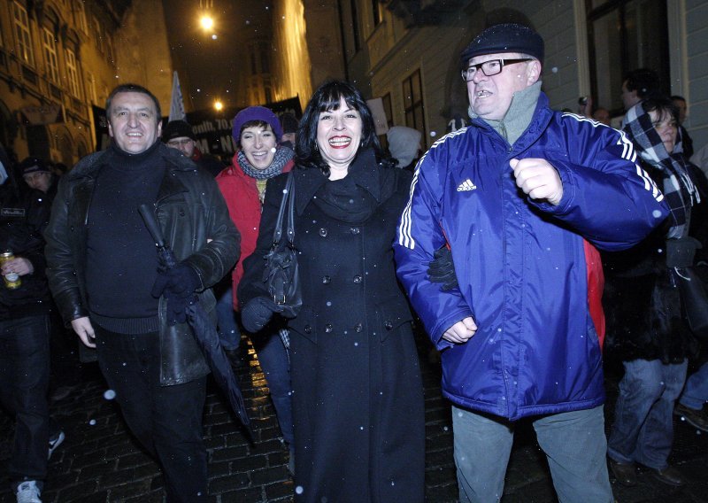 I poznata HTV-ova lica šetala policiju po Zagrebu