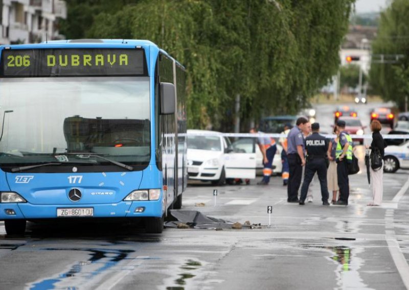 U naletu autobusa u Dubravi poginula pješakinja