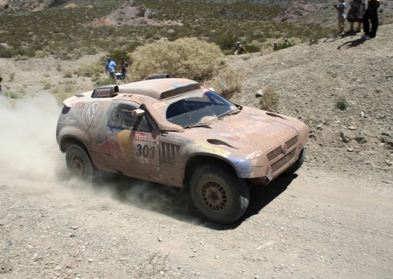 Dakar Rally gets underway in South America