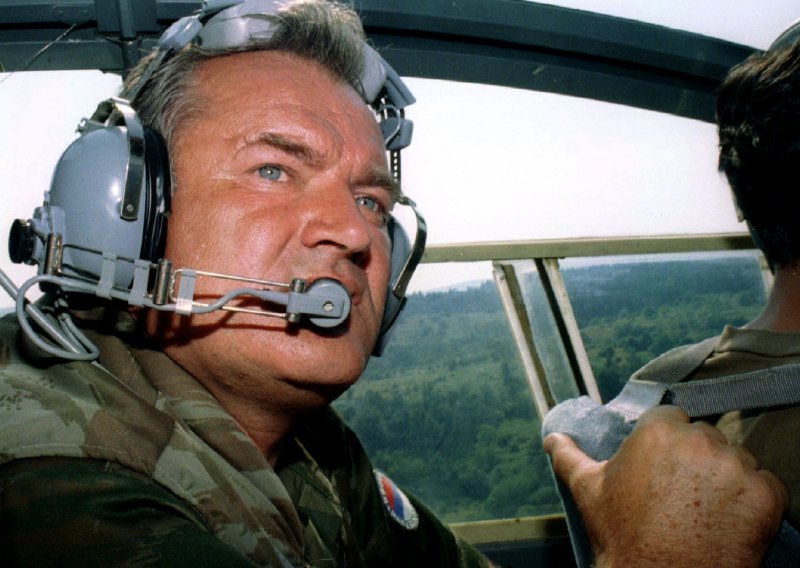 Mladic to appear before investigating judge later in the day