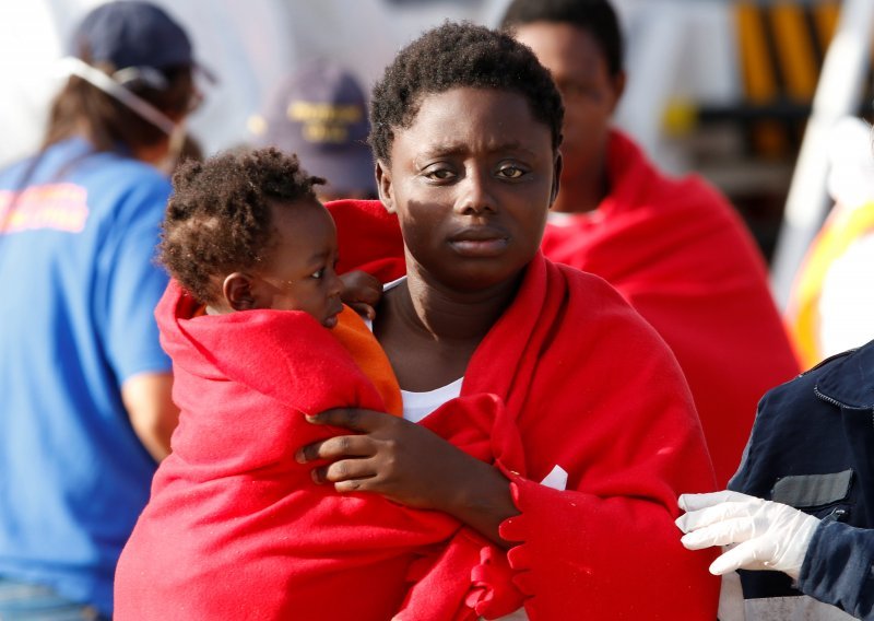 Spašeno 3.400 emigranata uz obale Libije