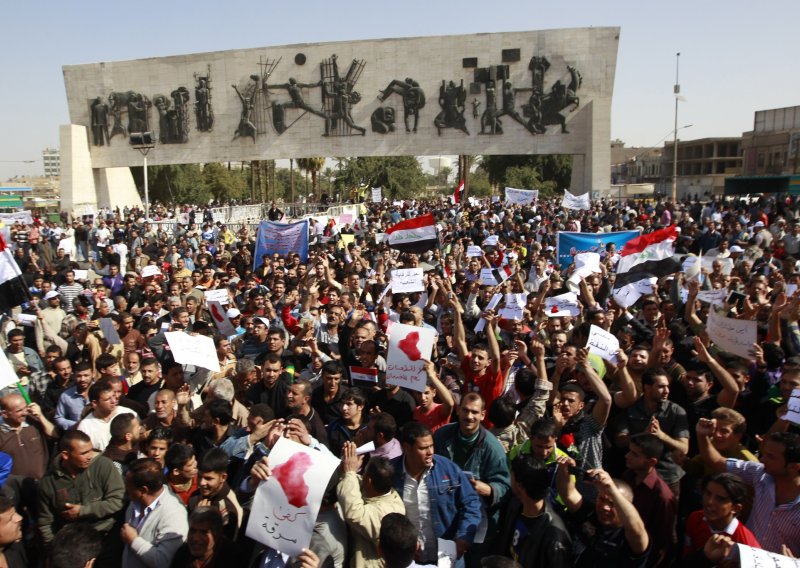 Tisuće Iračana prosvjedovale na 'Dan bijesa'