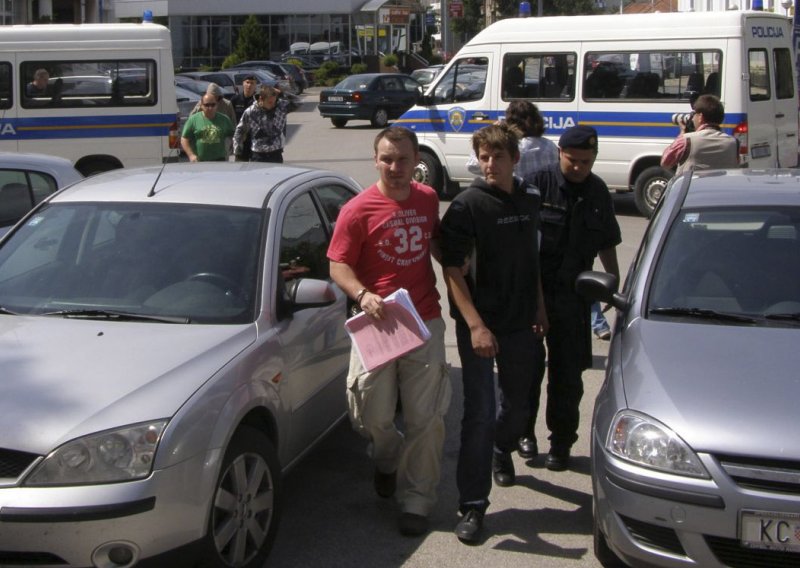 Pet osumnjičenih dilera privedeno u Koprivnici