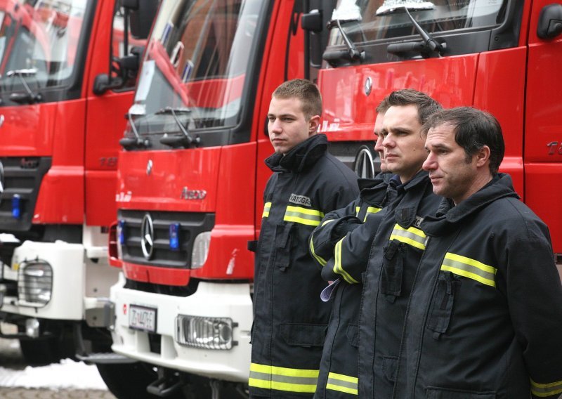 'Neka se DORH bavi Jakovčićem i vatrogasnim vozilima'