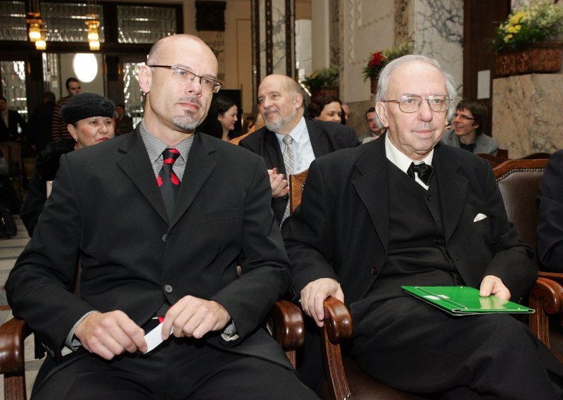 Nagrade Tomasoviću, Jelčiću i Špišiću