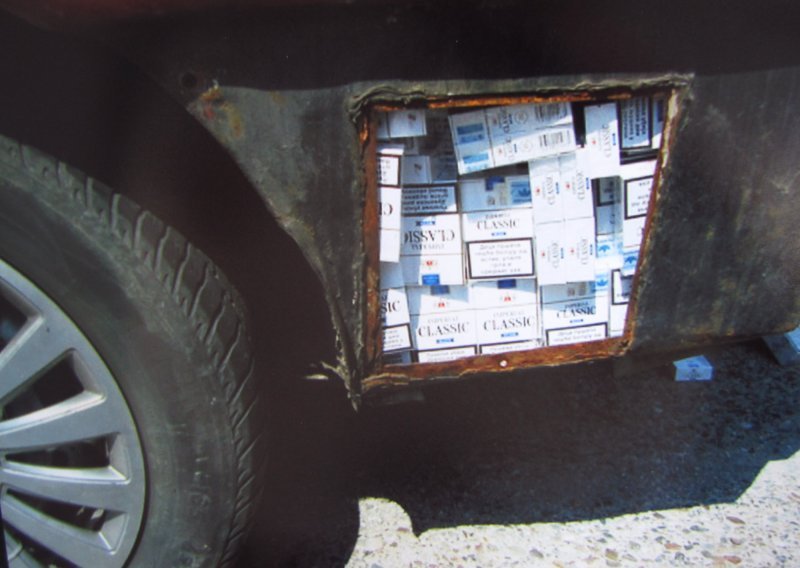 U Batini zaplijenjeno 1.580 kutija cigareta