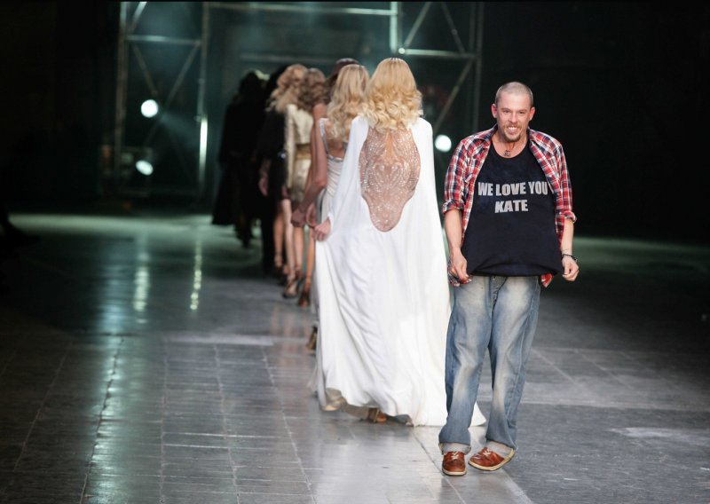 McQueenova zadnja kolekcija ipak na Pariškom tjednu mode