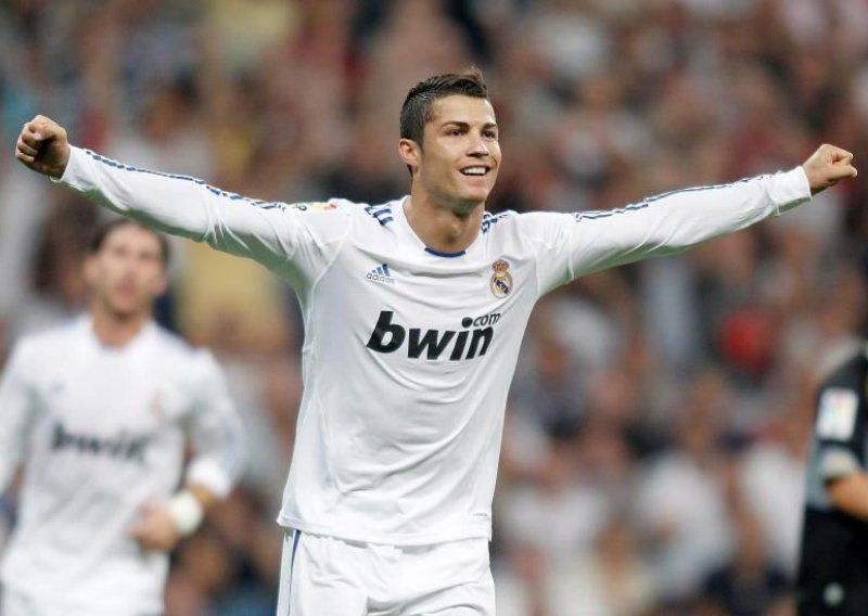 Ronaldo u 100. nastupu za Real traži 100. gol