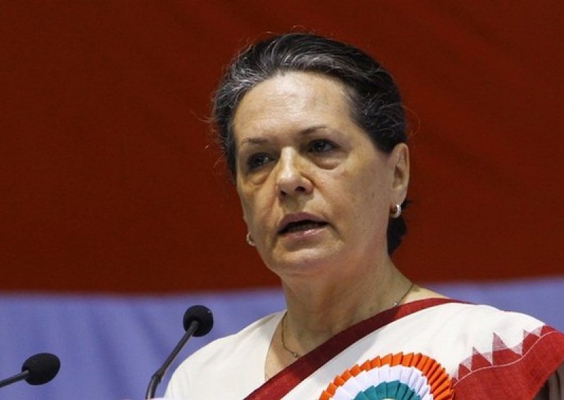 Sonia Gandhi na operaciji u SAD-u