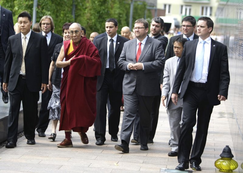 Dalaj lama počasni građanin Varšave