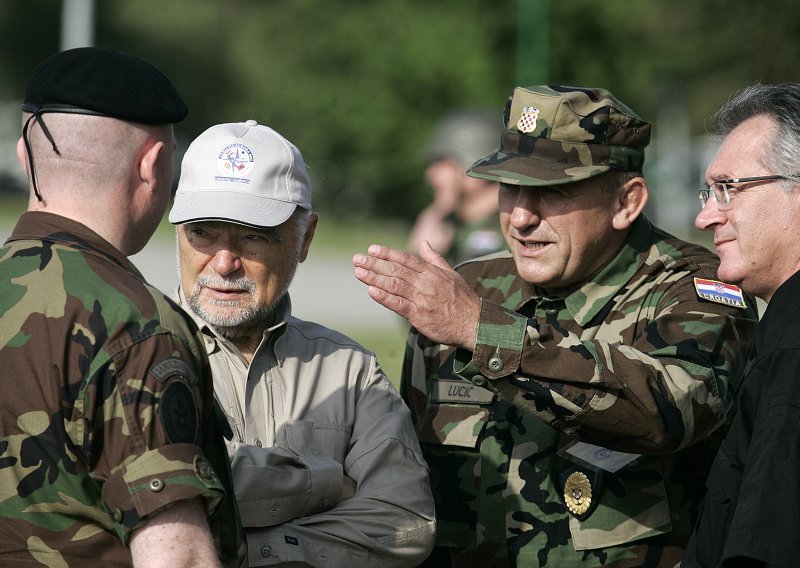 Lucić o nabavi vozila nema pojma