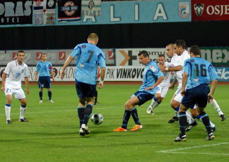 Cibalia prijeti, Hajduk traži pobjedu