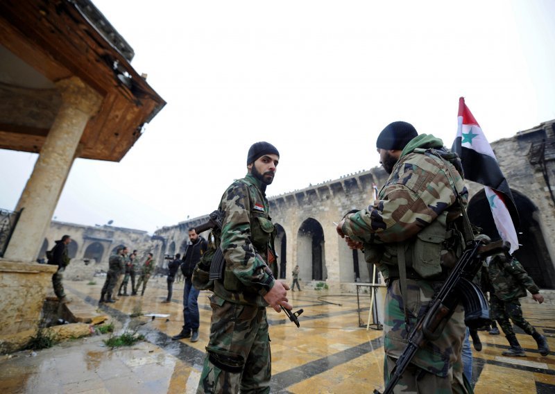 Sirijska vojska započela ofenzivu na Palmiru