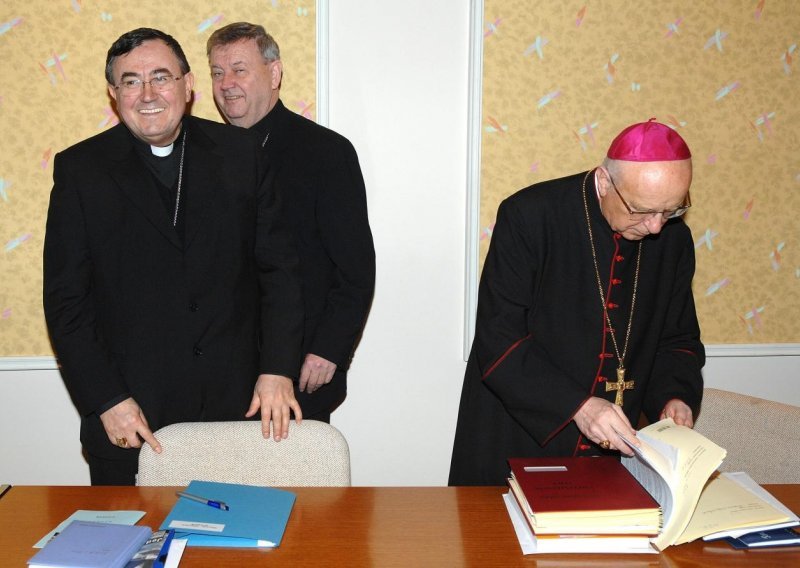 Predizborno okupljanje hrvatskih biskupa