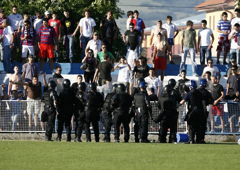 U Sarajevu navodno poginuo navijač